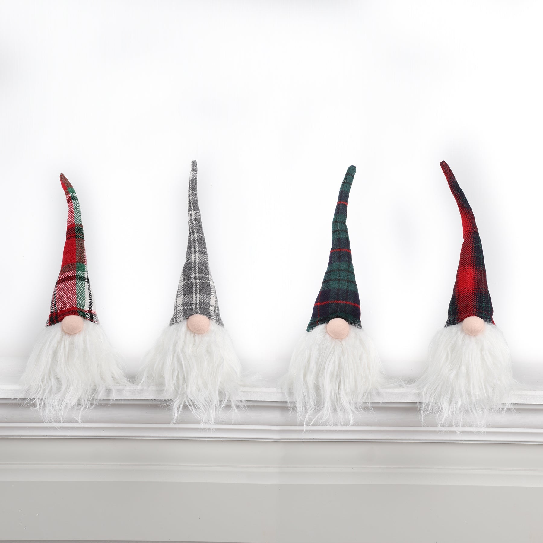 Christmas Sitting Gnome Tartan Design 12in VRT